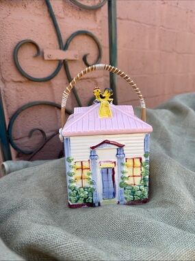 Vintage cookie jar